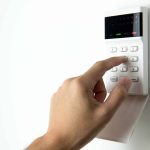quels-sont-les-differents-avantages-dune-alarme-de-surveillance-1